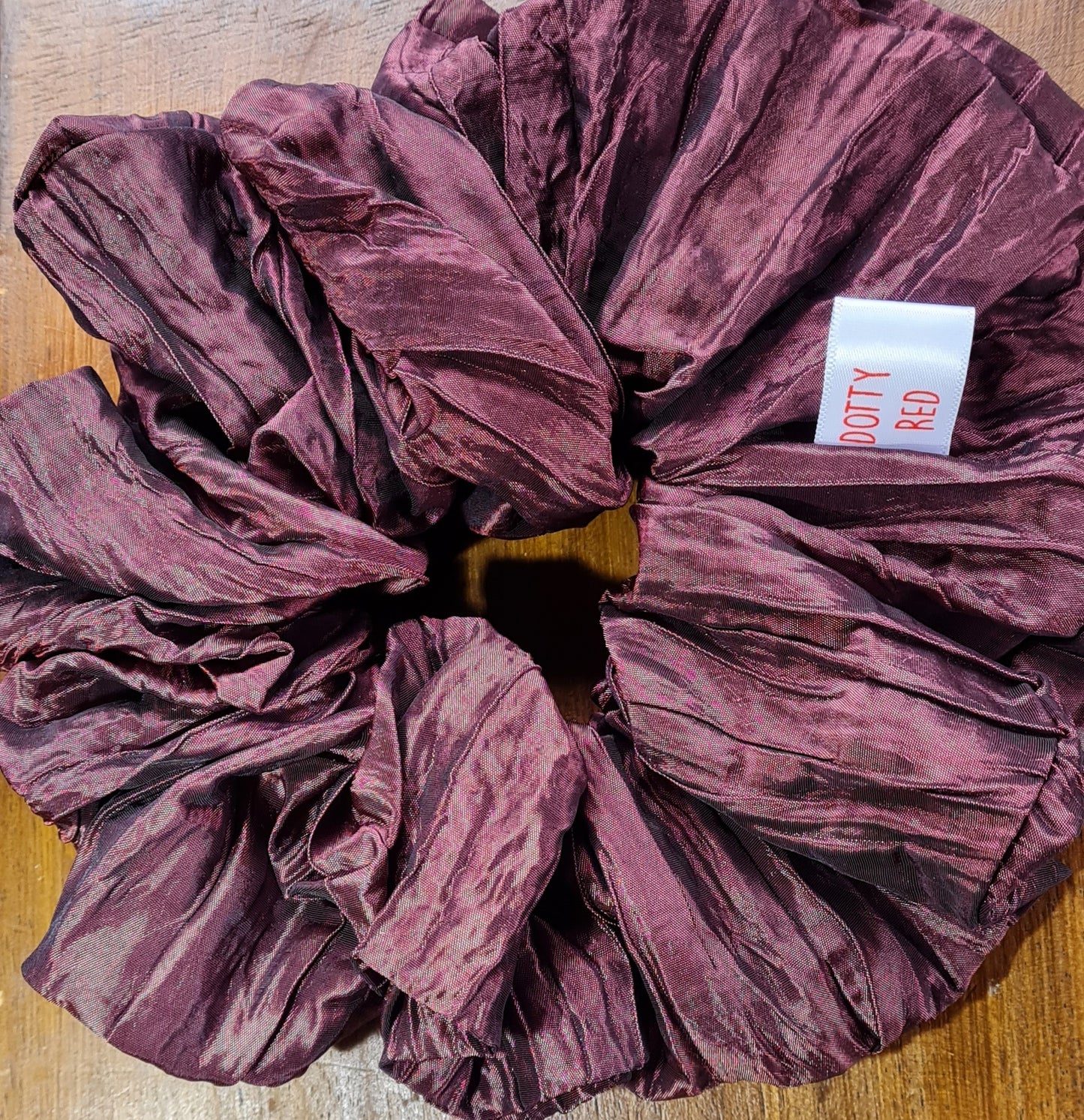 Textured satin XL SCRUNCHIE