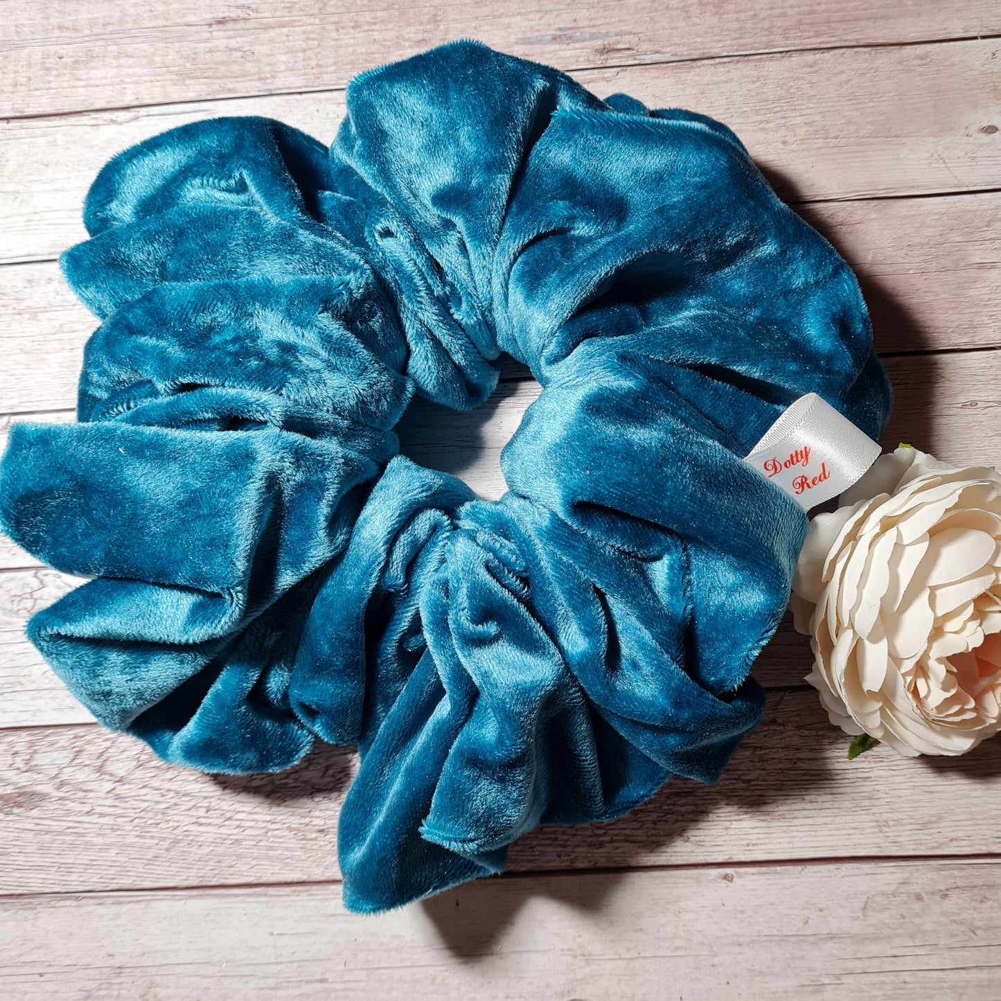 VELVET XL SCRUNCHIE