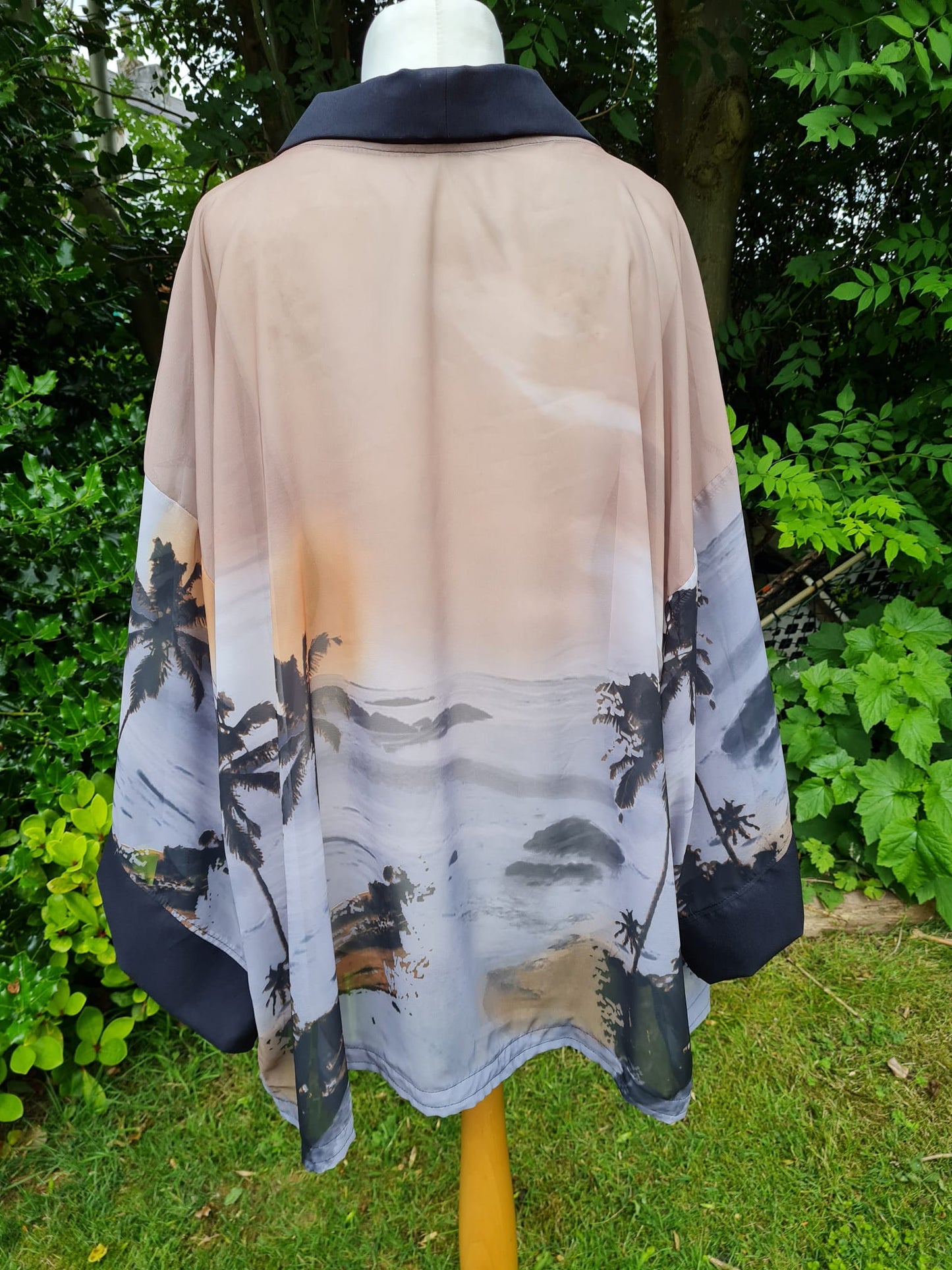 Handmade modern style Japanese kimono Palm tree sunset style ONE SIZE