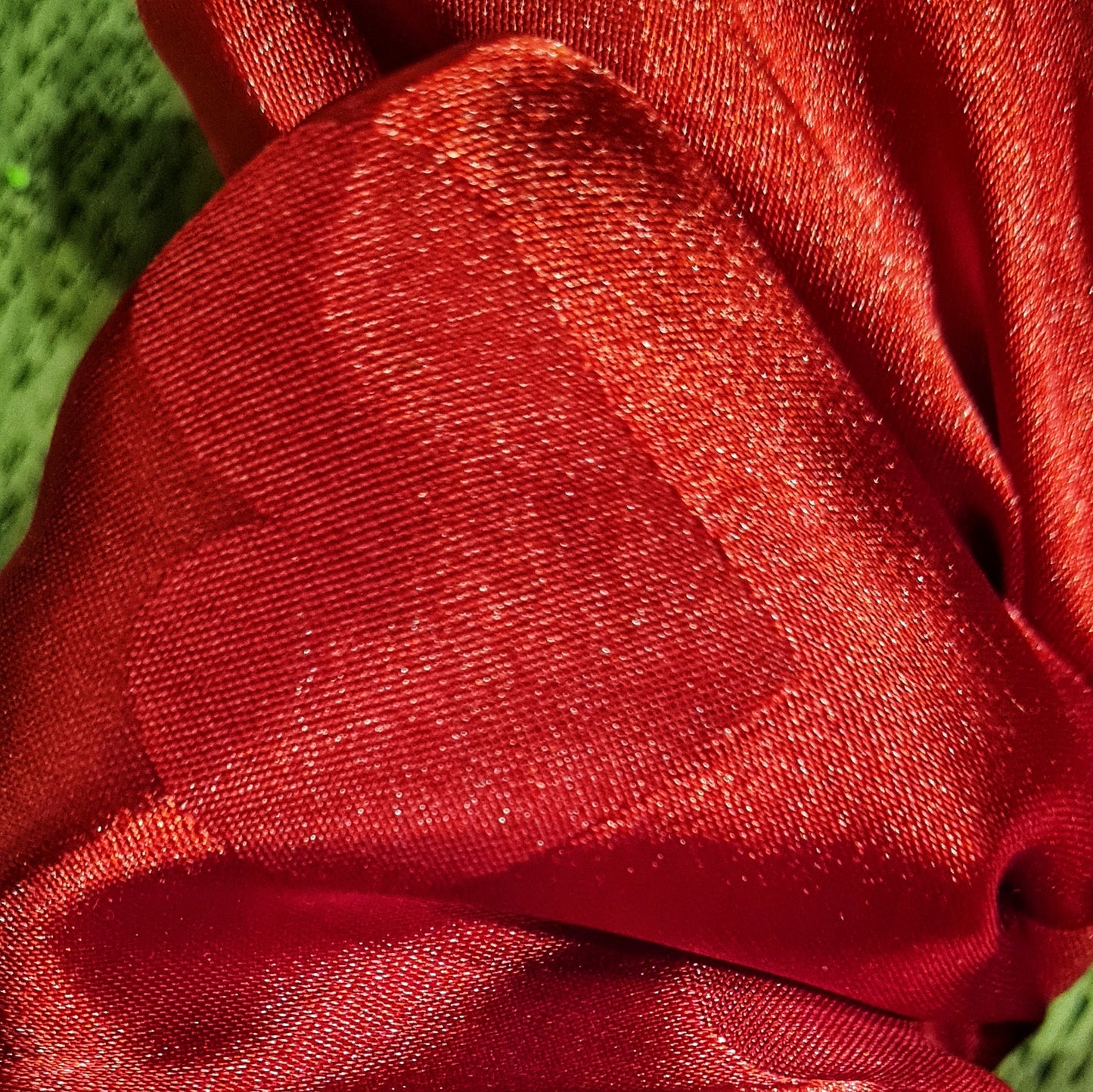 ♡♡♡Valentines Drop♡♡♡               XL Satin scrunchie. Beautiful red XL scrunchie with heart design. (7inche diameter)
